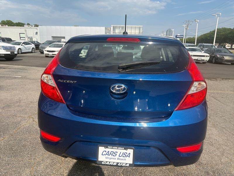 Hyundai Accent SE 5-Door 6A 2017