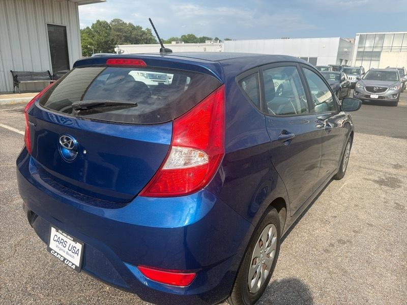 Hyundai Accent SE 5-Door 6A 2017