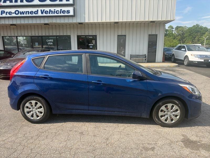 Hyundai Accent SE 5-Door 6A 2017