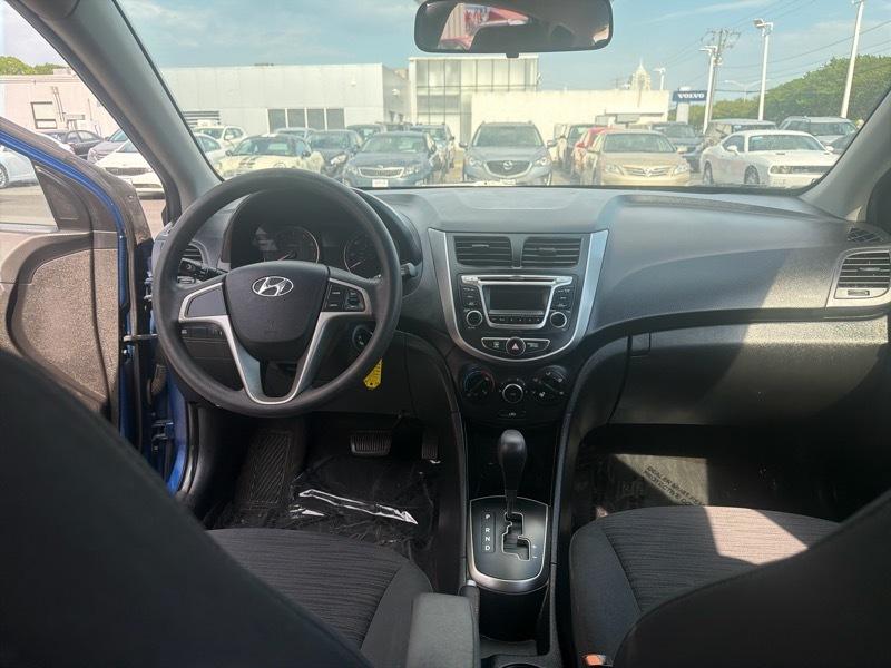 Hyundai Accent SE 5-Door 6A 2017