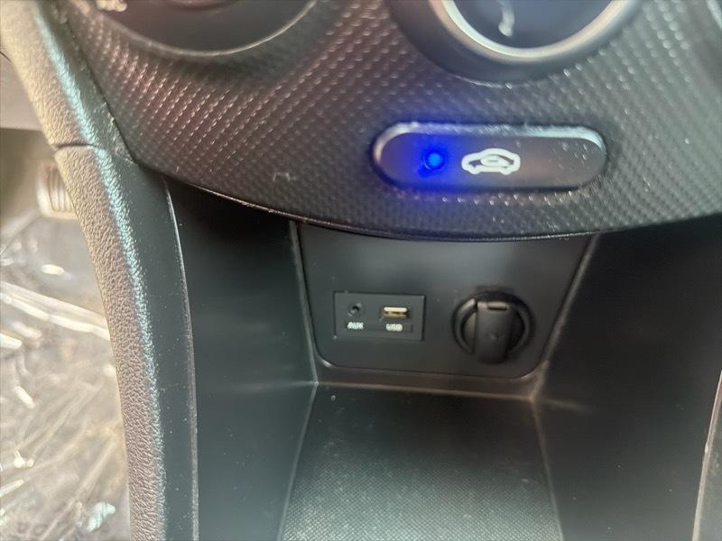 Hyundai Accent SE 5-Door 6A 2017