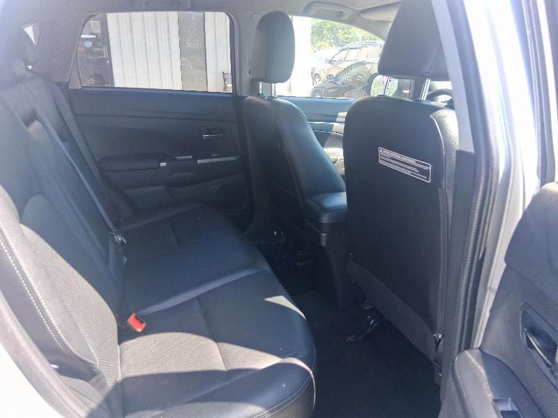 Mitsubishi Outlander Sport 2.4 SEL CVT 2018