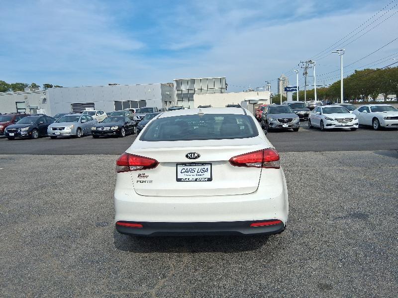 Kia Forte LX 6A 2017