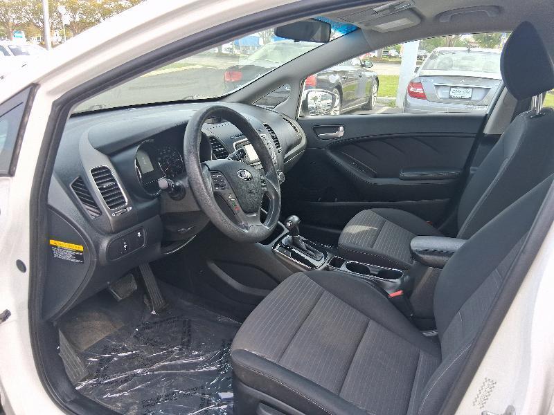 Kia Forte LX 6A 2017