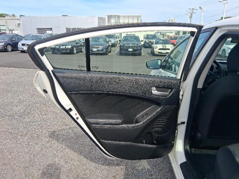 Kia Forte LX 6A 2017