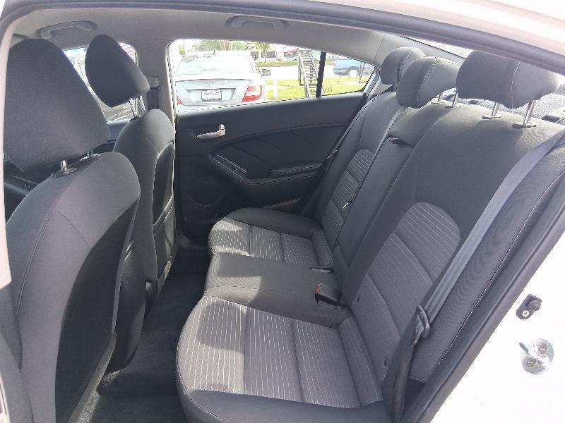 Kia Forte LX 6A 2017