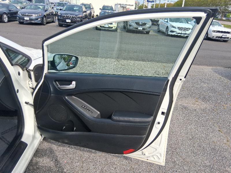 Kia Forte LX 6A 2017