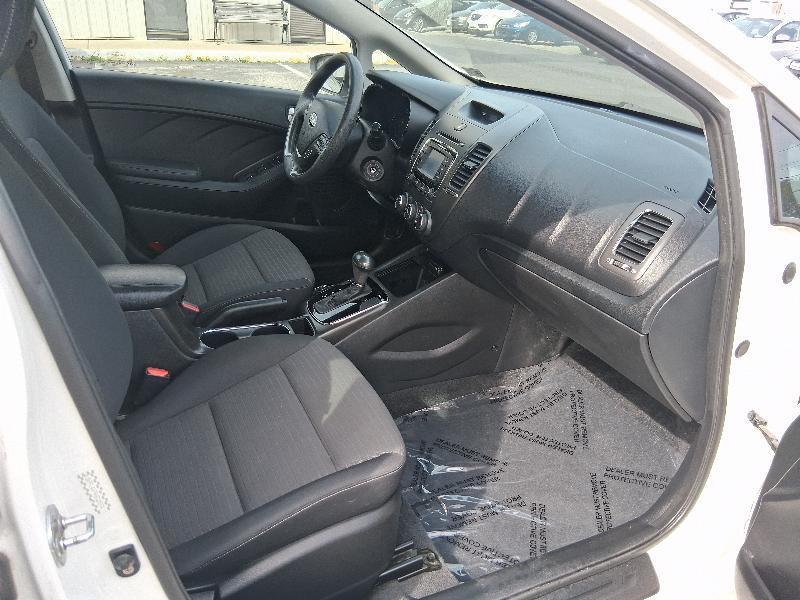 Kia Forte LX 6A 2017