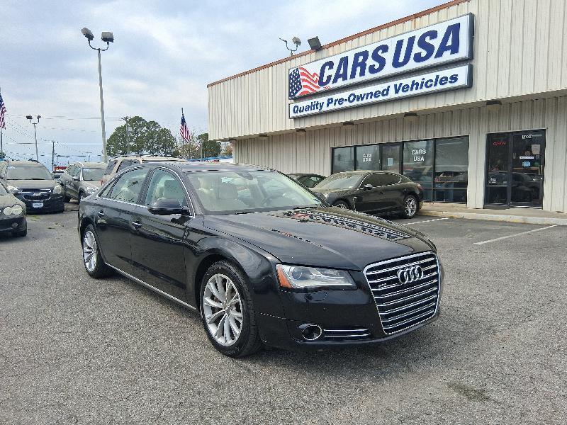 Audi A8 4.2L quattro 2011