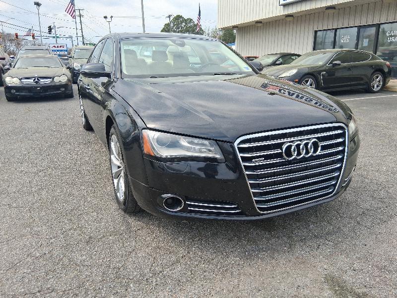 Audi A8 4.2L quattro 2011