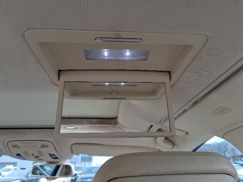 Audi A8 4.2L quattro 2011