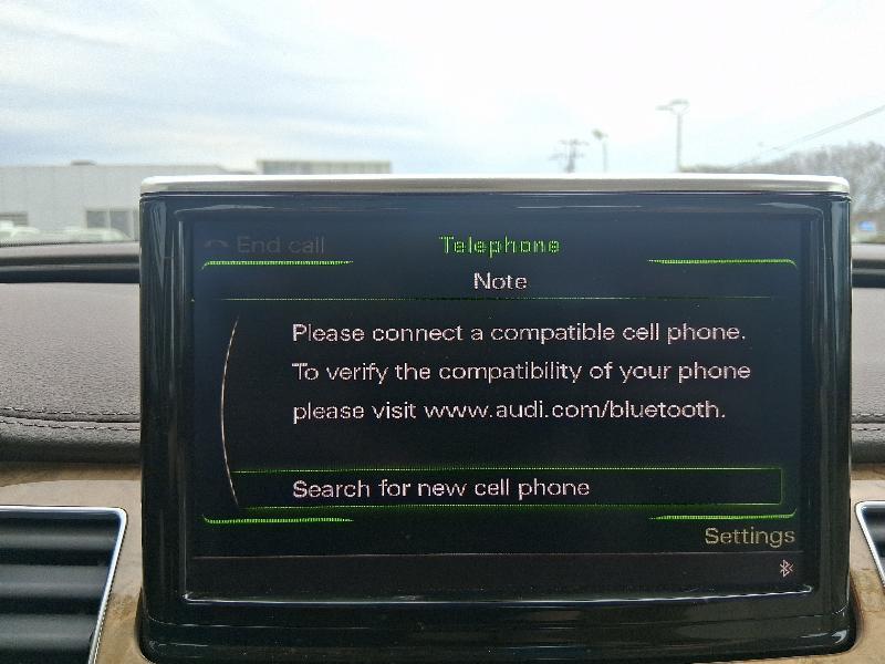 Audi A8 4.2L quattro 2011