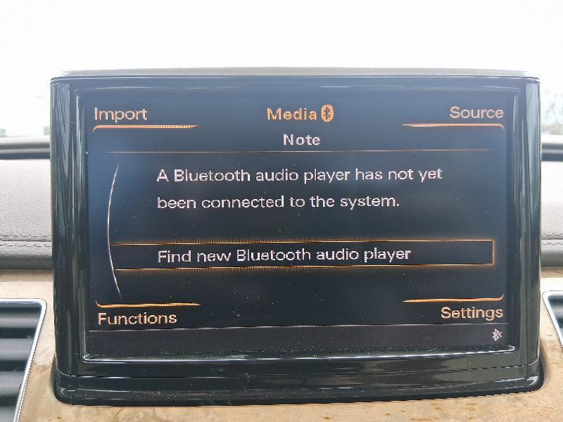 Audi A8 4.2L quattro 2011