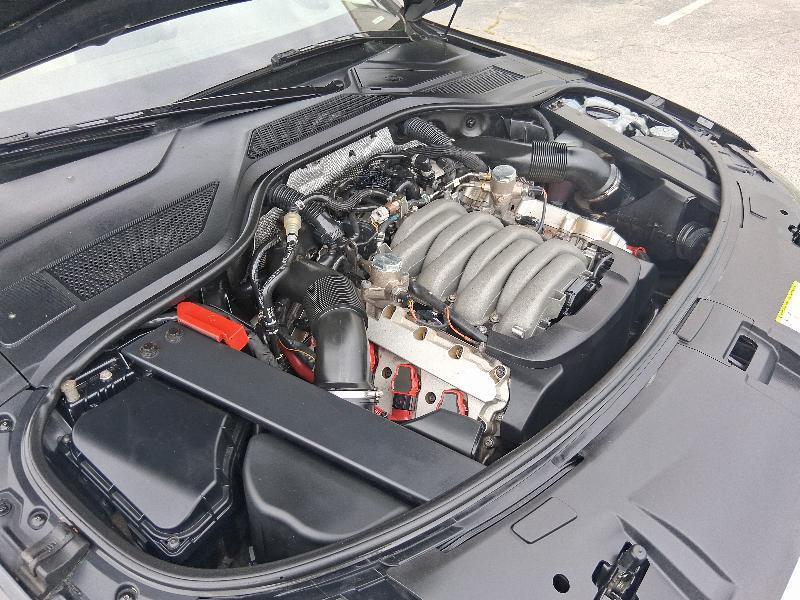 Audi A8 4.2L quattro 2011