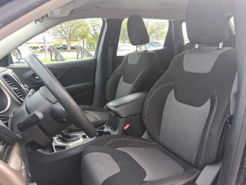 Jeep Cherokee Sport FWD 2014