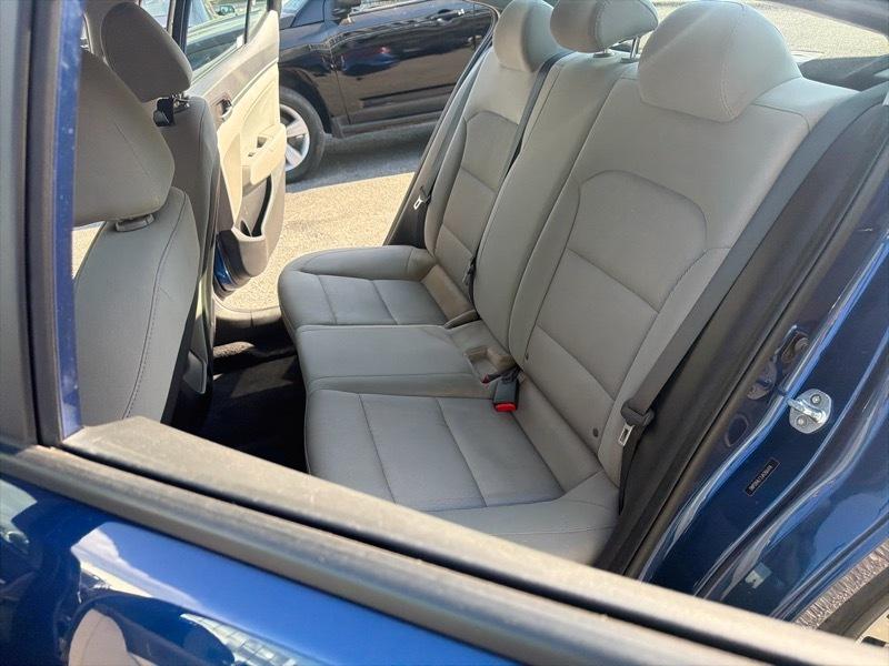 Hyundai Elantra Limited 2018