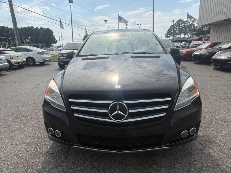 Mercedes-Benz R-Class R350 4MATIC w/ 3rd Row 2011