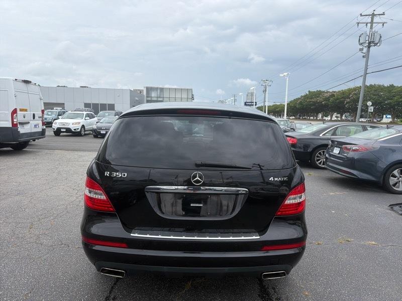 Mercedes-Benz R-Class R350 4MATIC w/ 3rd Row 2011