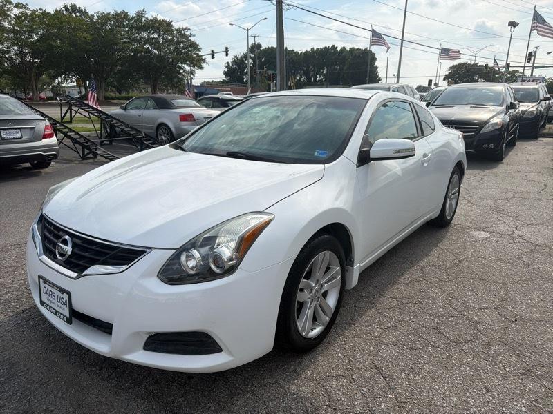 Nissan Altima 2.5 S CVT Coupe 2013
