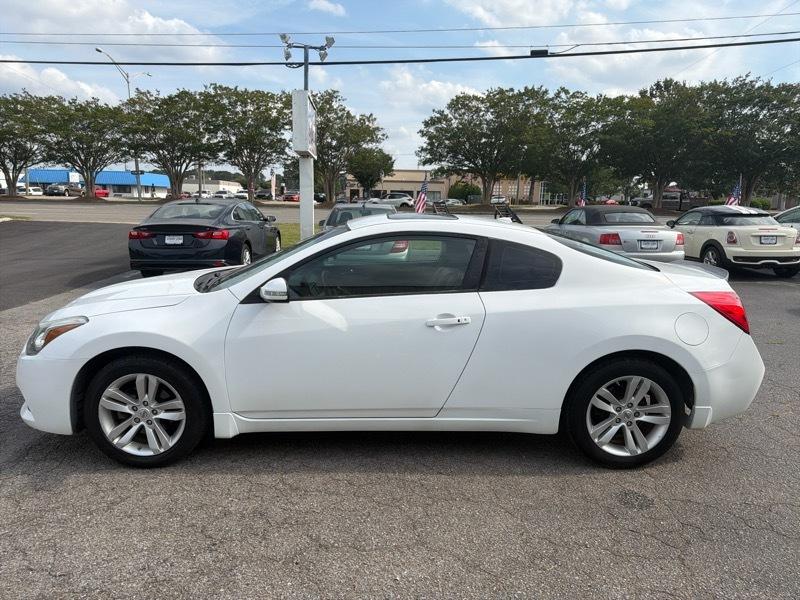 Nissan Altima 2.5 S CVT Coupe 2013