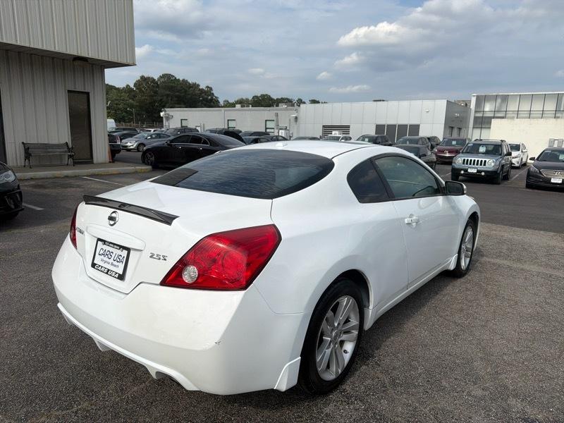 Nissan Altima 2.5 S CVT Coupe 2013