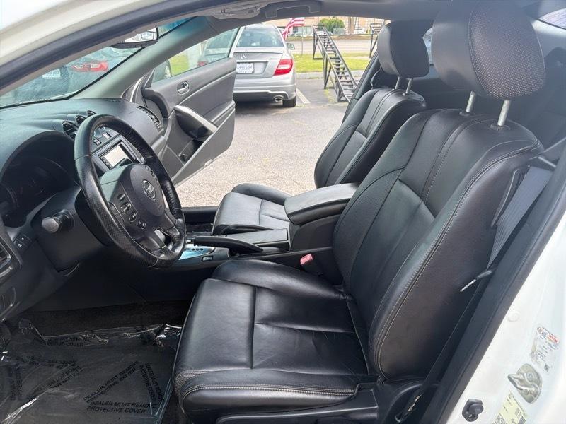 Nissan Altima 2.5 S CVT Coupe 2013