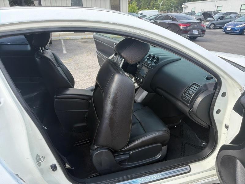 Nissan Altima 2.5 S CVT Coupe 2013