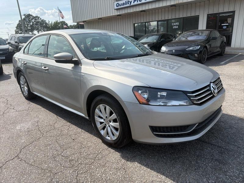Volkswagen Passat 1.8T Wolfsburg AT 2014