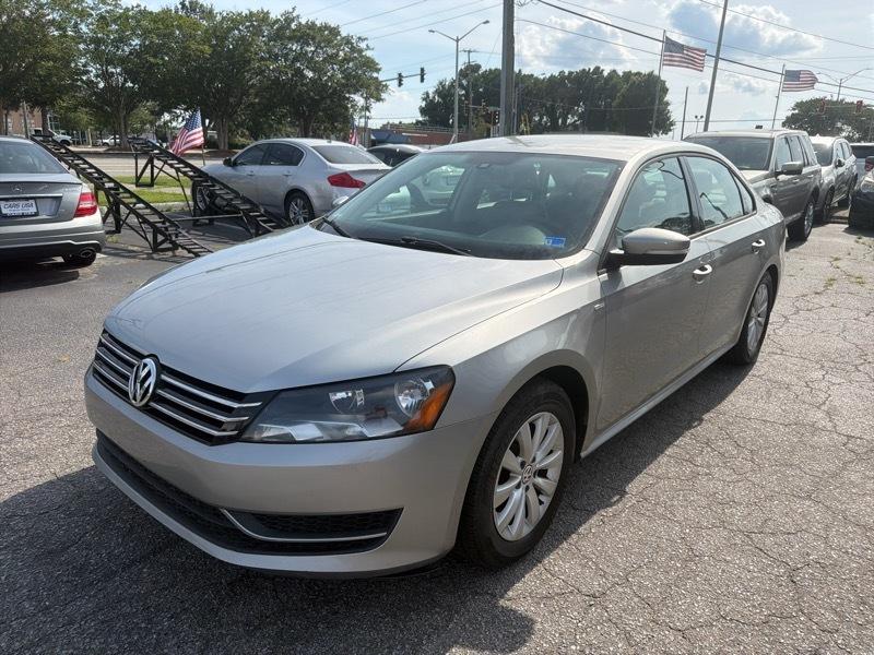 Volkswagen Passat 1.8T Wolfsburg AT 2014