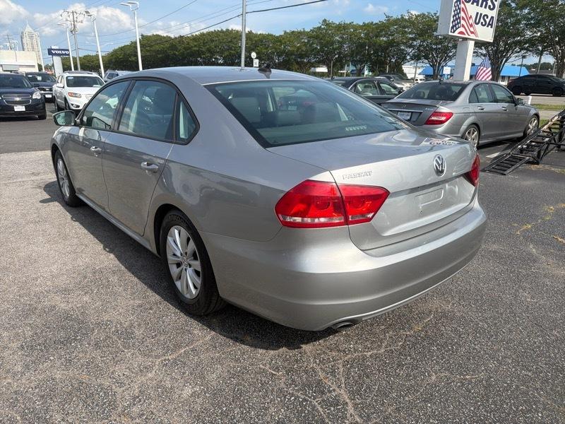 Volkswagen Passat 1.8T Wolfsburg AT 2014