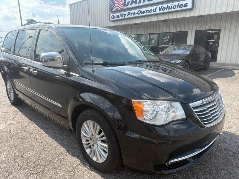 Chrysler Town & Country Limited 2014