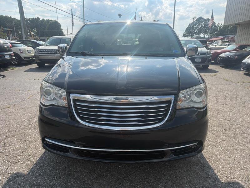 Chrysler Town & Country Limited 2014