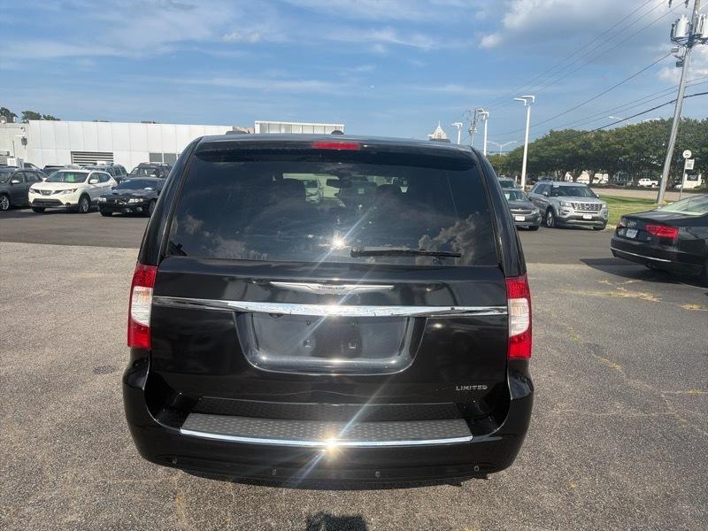 Chrysler Town & Country Limited 2014