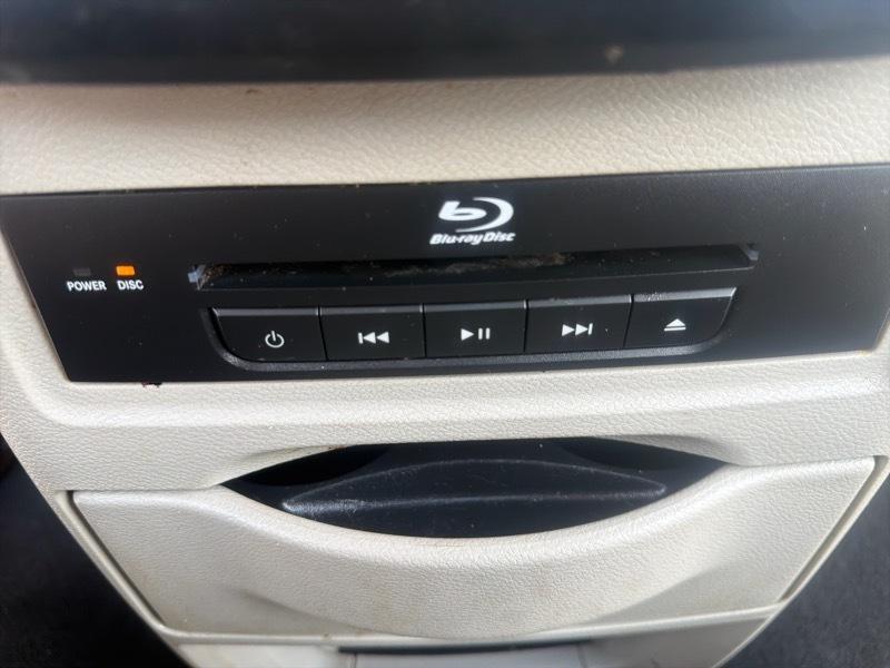 Chrysler Town & Country Limited 2014