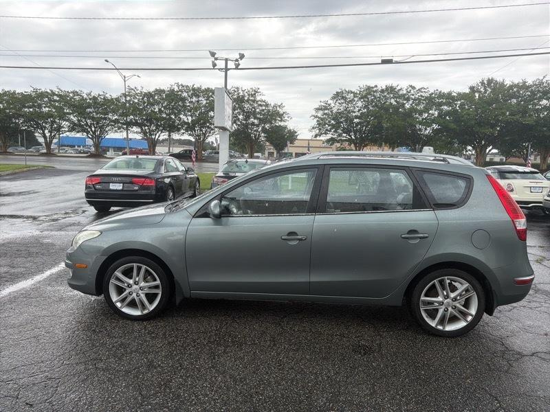 Hyundai Elantra Touring SE Manual 2011