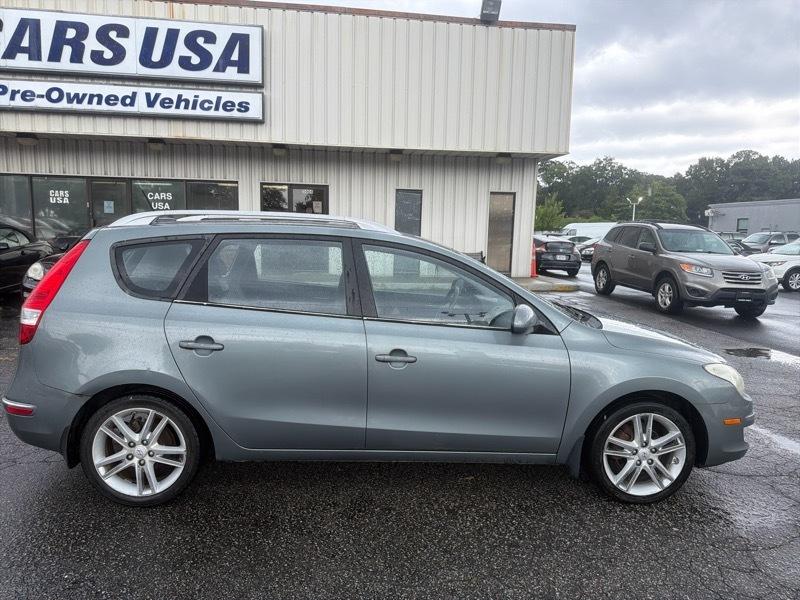 Hyundai Elantra Touring SE Manual 2011