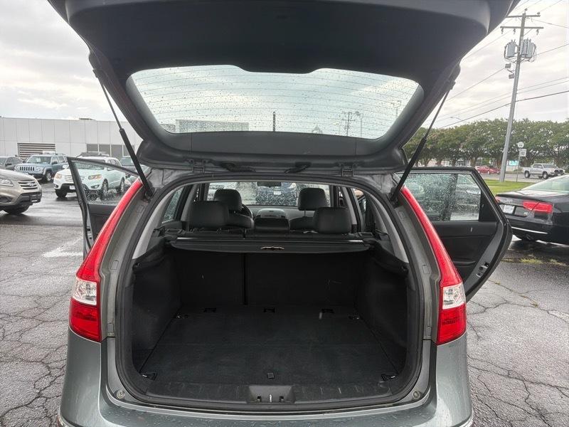 Hyundai Elantra Touring SE Manual 2011