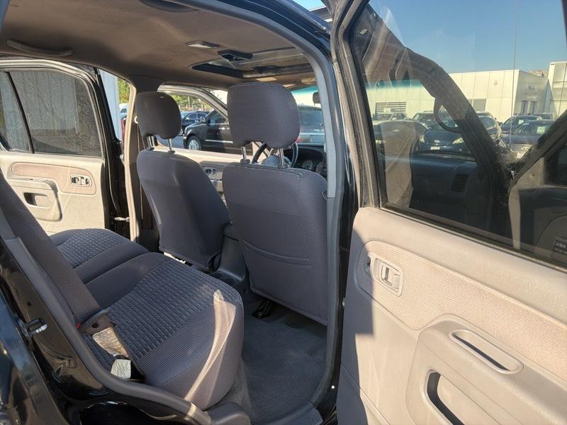 Nissan Xterra XE 2WD 2000