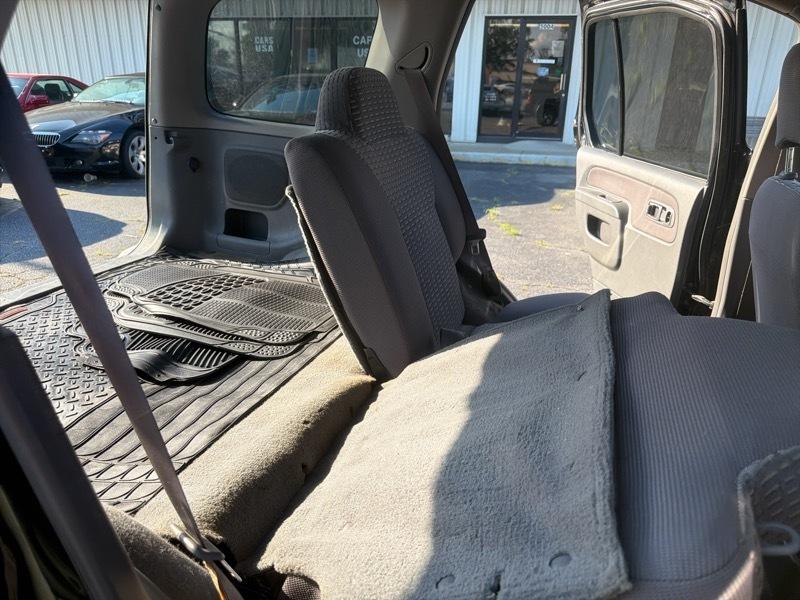 Nissan Xterra XE 2WD 2000