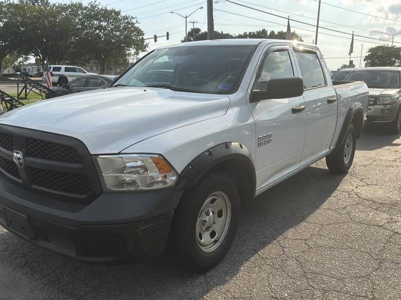 RAM 1500 Tradesman Crew Cab SWB 2WD 2013