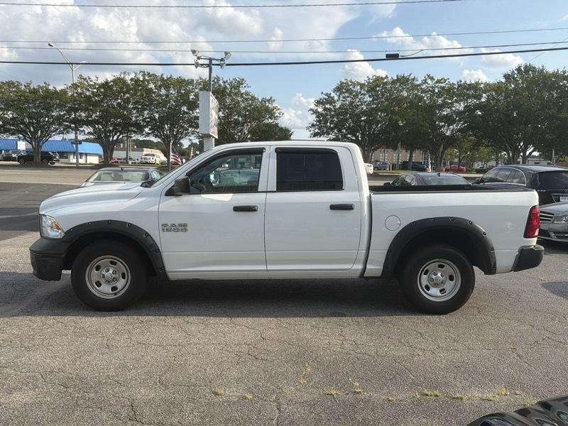 RAM 1500 Tradesman Crew Cab SWB 2WD 2013