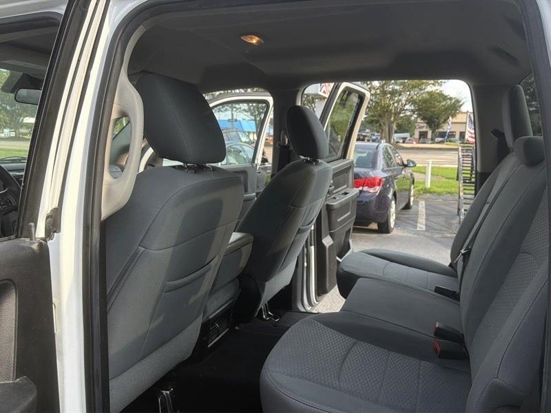 RAM 1500 Tradesman Crew Cab SWB 2WD 2013