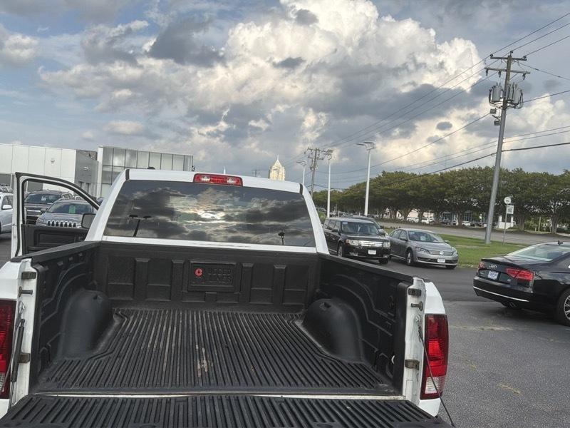 RAM 1500 Tradesman Crew Cab SWB 2WD 2013