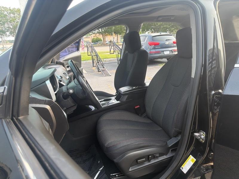 Chevrolet Equinox 1LT 2WD 2011