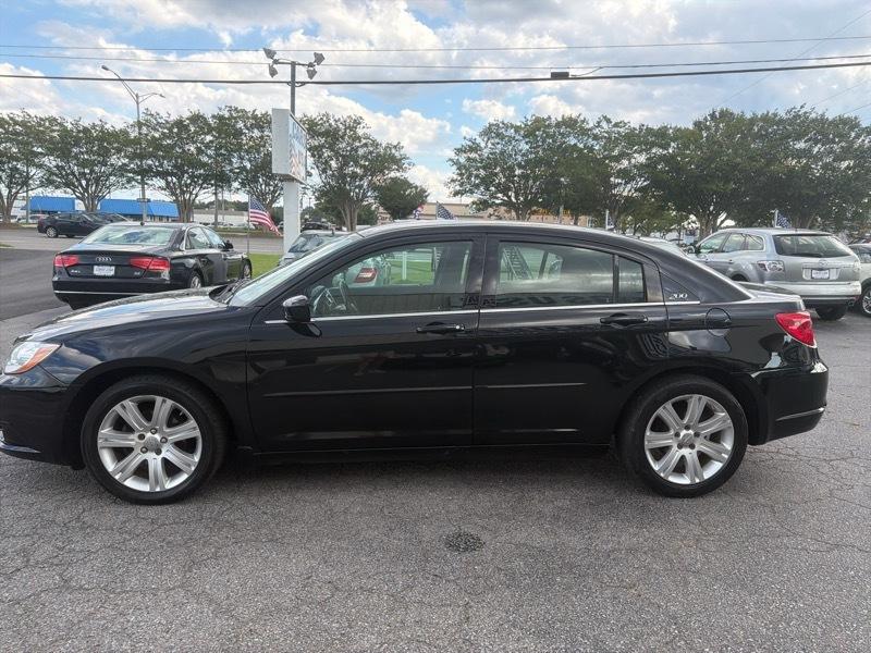 Chrysler 200 Touring 2013