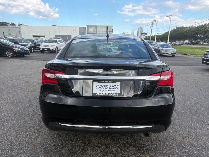 Chrysler 200 Touring 2013
