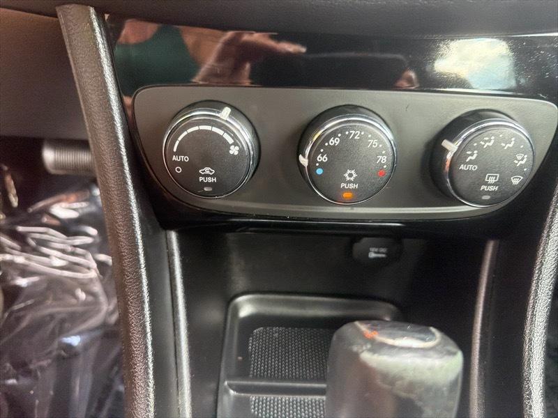 Chrysler 200 Touring 2013