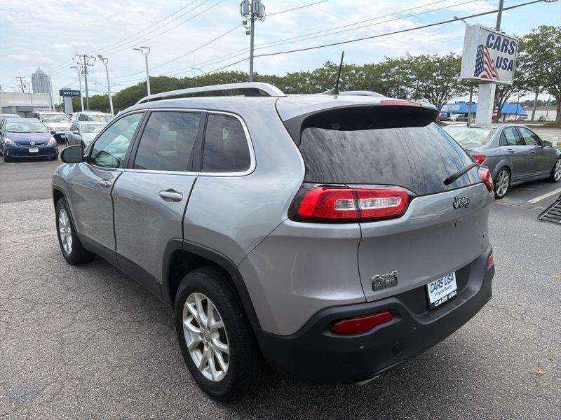 Jeep Cherokee Latitude 4WD 2016