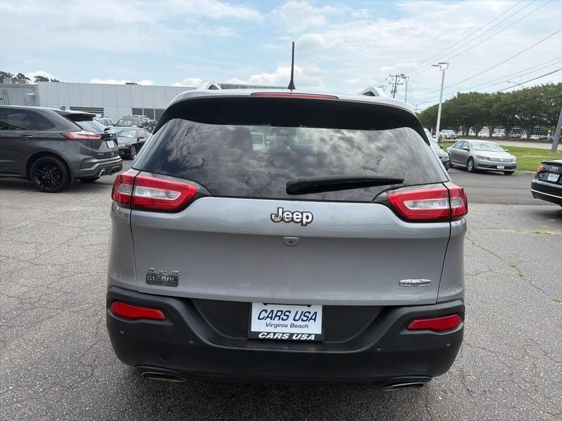Jeep Cherokee Latitude 4WD 2016