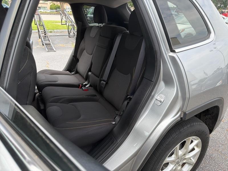 Jeep Cherokee Latitude 4WD 2016